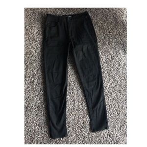 Kensie Dark Black Jean Size 2/26